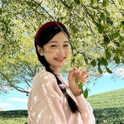 大小姐才不会玩格斗游戏