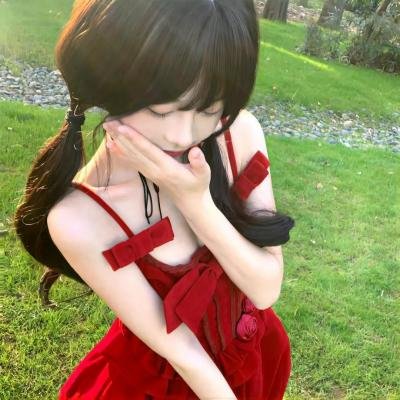 玉湖裸女